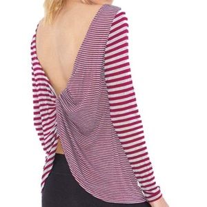 Beyond Yoga Scoop Loop T-shirt in Wildberry, Small